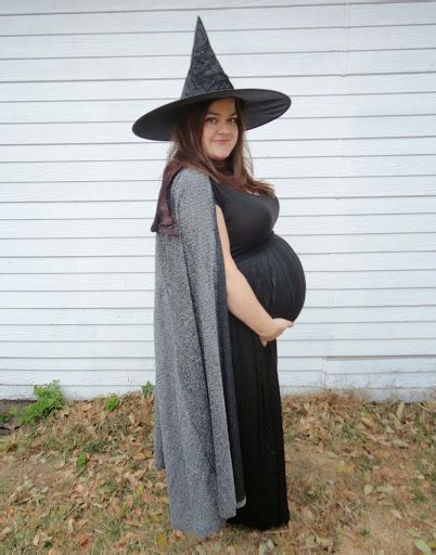 Dress for expecting witches